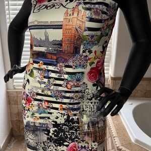 London Art Sleeveless Dress